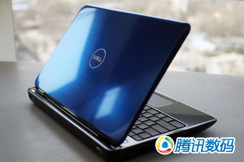 笔记本频道 笔记本评测 正文 我们将呈现给大家的是13寸的inpiron 13r