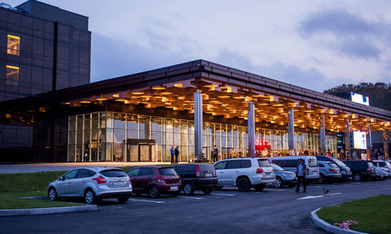 港制度适用于滨海边疆区的15个地区:海参崴(符拉迪沃斯托克),阿尔乔姆