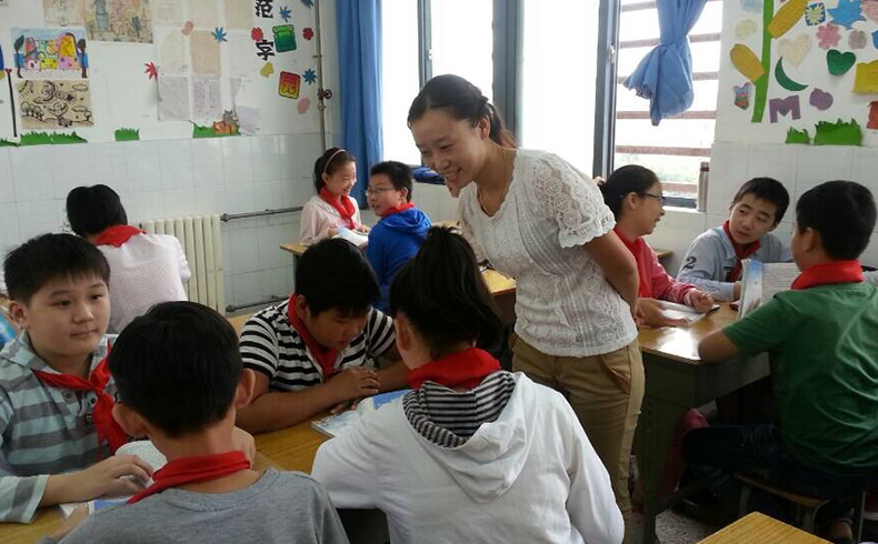 湖光小学关于开展社会管理综合治理宣传月活动总结